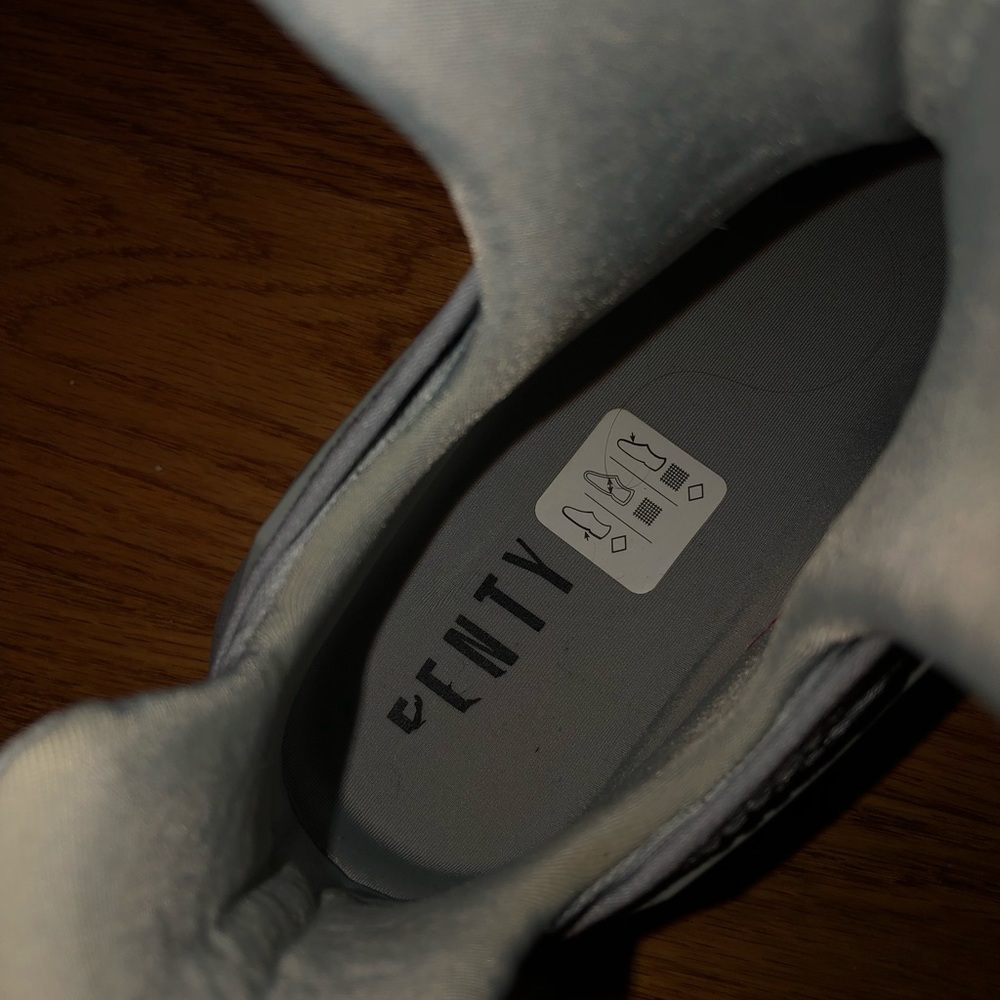 Puma - Picture 4 of 6